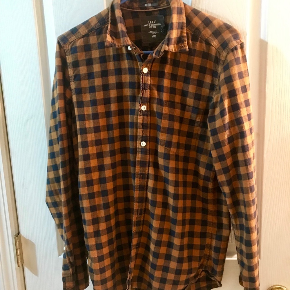 Women’s H&M sizeS Long Sleeve Button Up